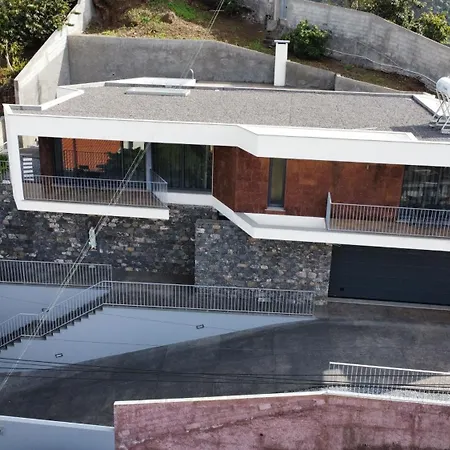 Traumhaus 2, Von Lsamadeira カリェタ