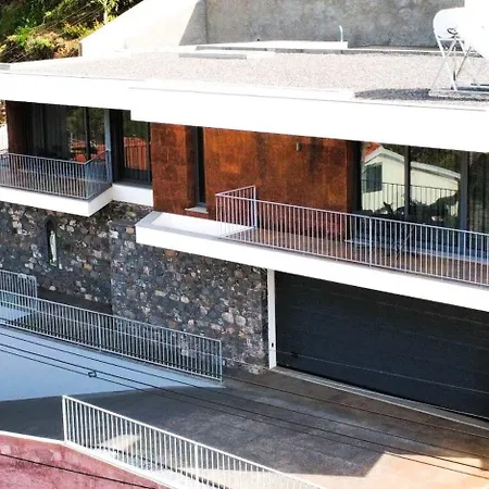 Traumhaus 2, Von Lsamadeira בית נופש *